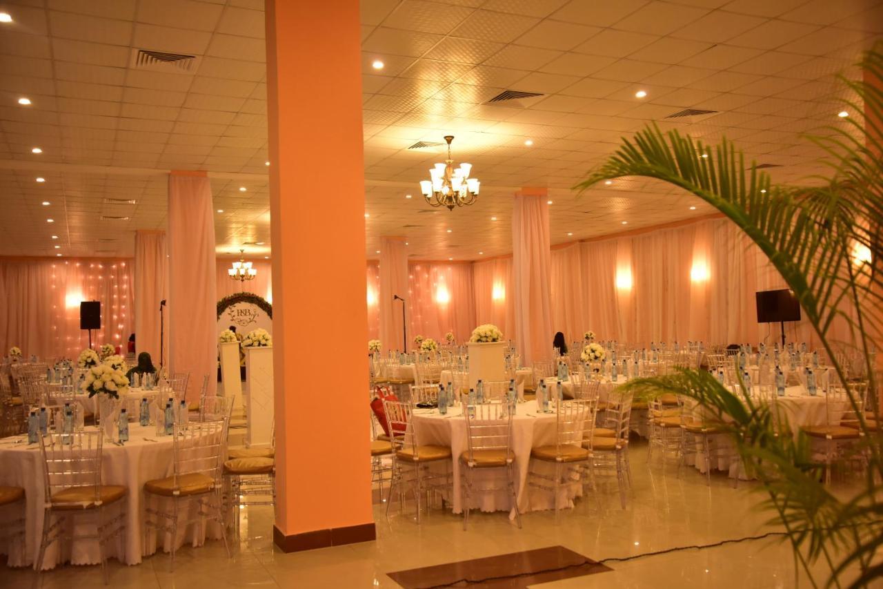 Hotel Blue Sapphire Dar es Salaam Exterior photo